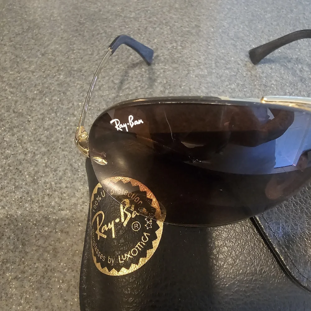 Ray-Ban Gold Aviator Sunglasses with Brown Lenses - Picture 4 of 6